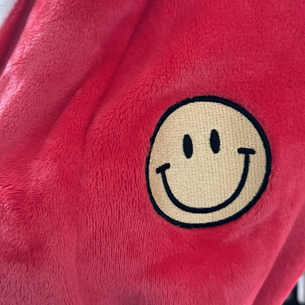 Woman’s Robe Smiley Face - Picture 2 of 5
